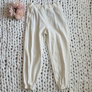 Lululemon White Jogger Sweatpants Size 8 NWOT